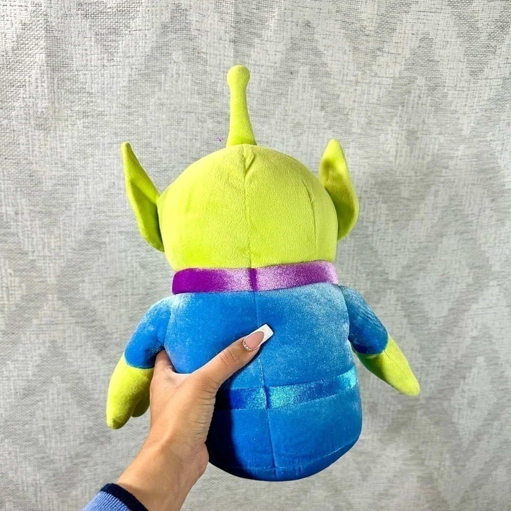 Disney store exclusive little green men alien stuffed toy 14